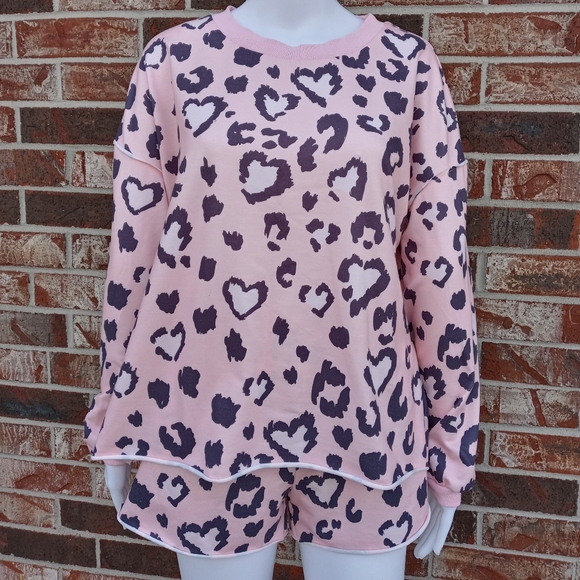 #12-Leopard PJs - Picture 5 of 6